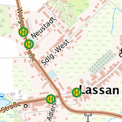 Ausschnitt der Übersichtskarte Straße und Verkehr im Bereich der Stadt Lassan. Im Hintergrund die Topografische Karte in Farbe. Die Kreisstraßen sind braun hervorgehoben. Die Haltestellen des ÖPNV sind als Symbole dargestellt.